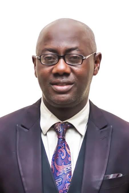 Portrait of Prof. James Olopade